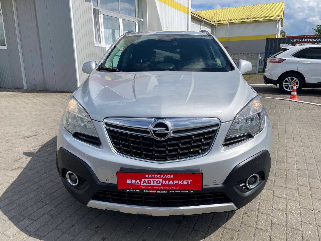 Фото автомобиля 3