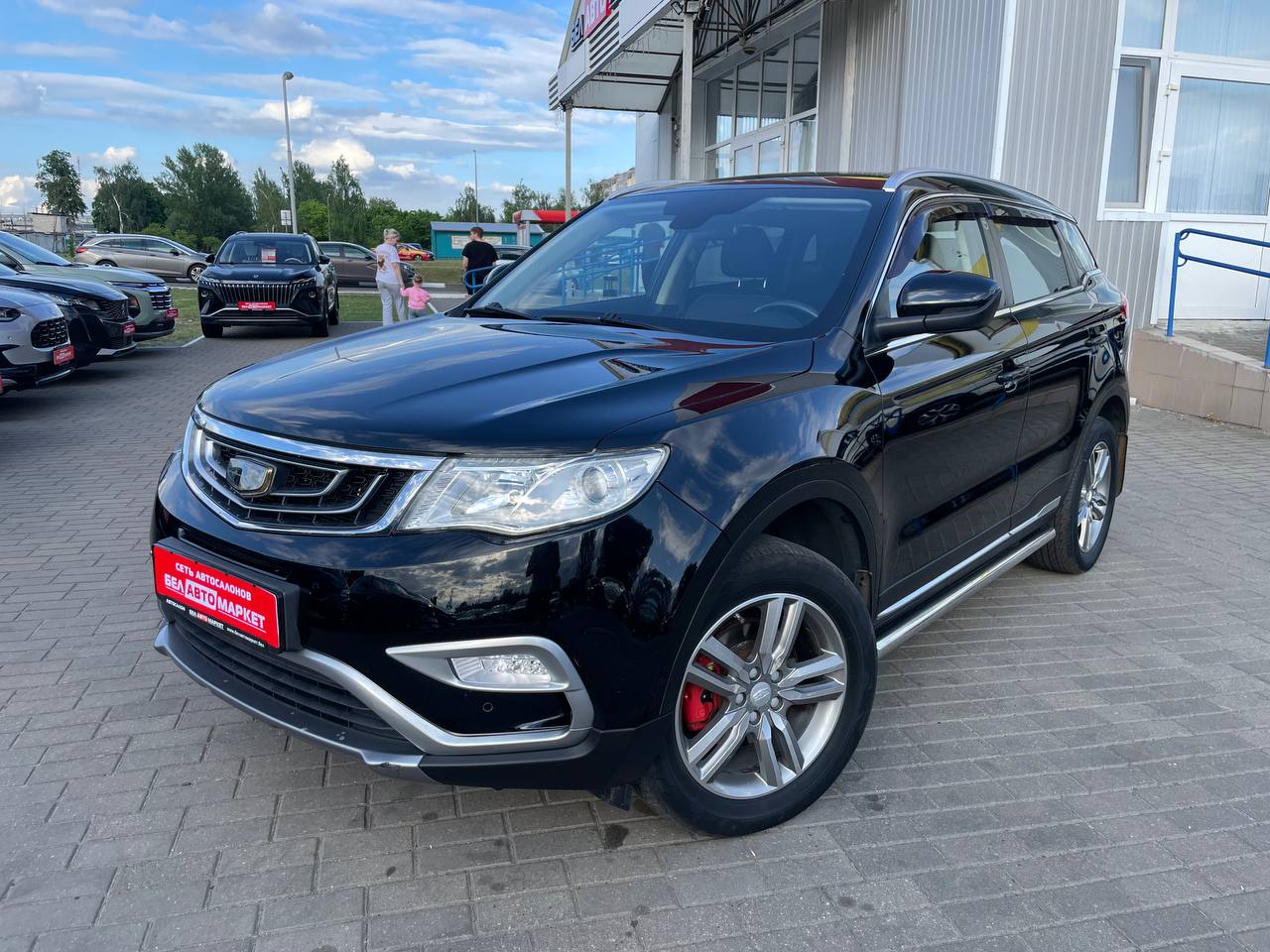 авто с пробегом geely atlas 2018