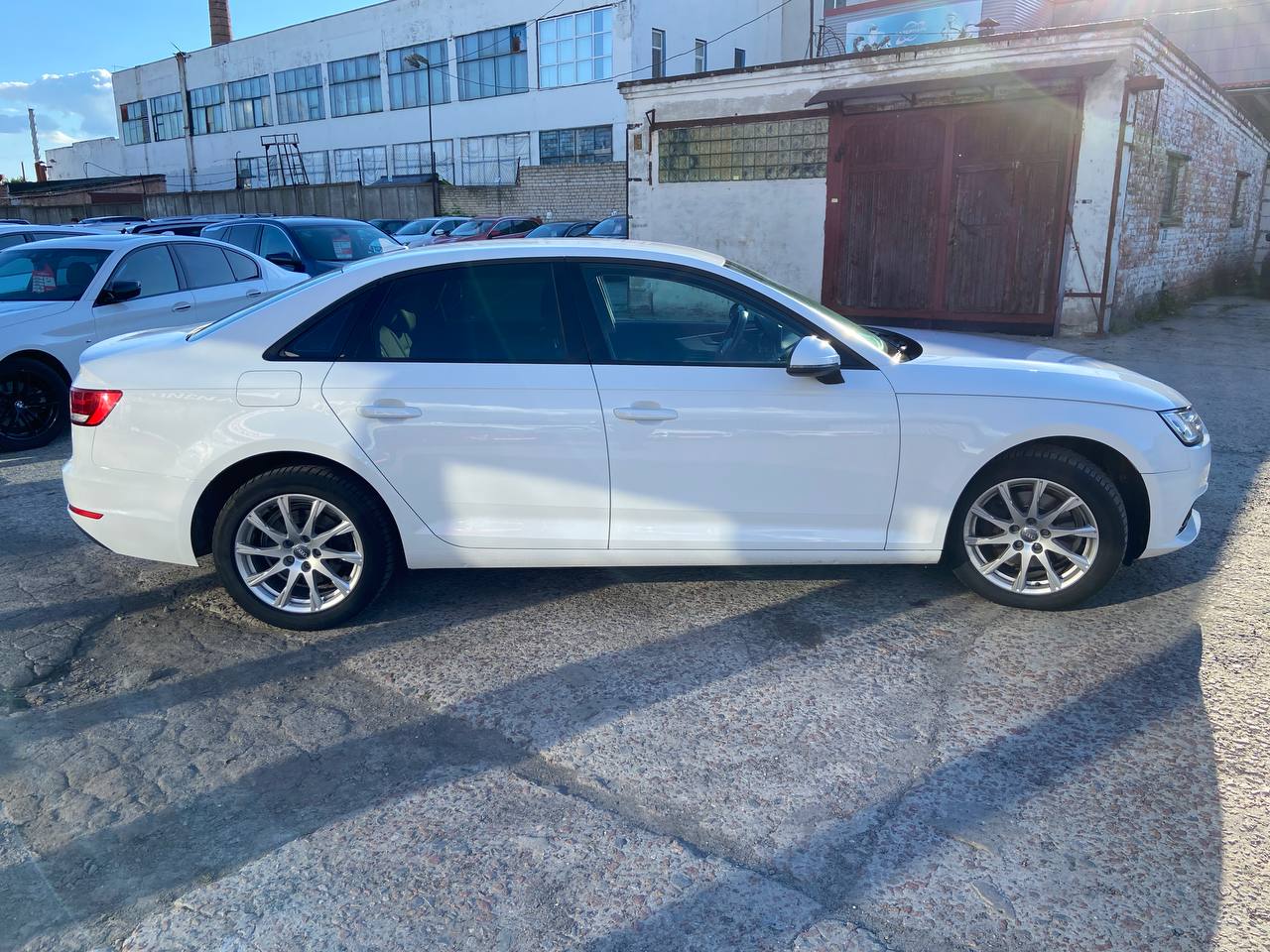Фото автомобиля 3