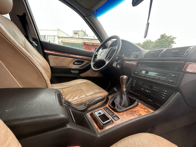 Фото автомобиля 12