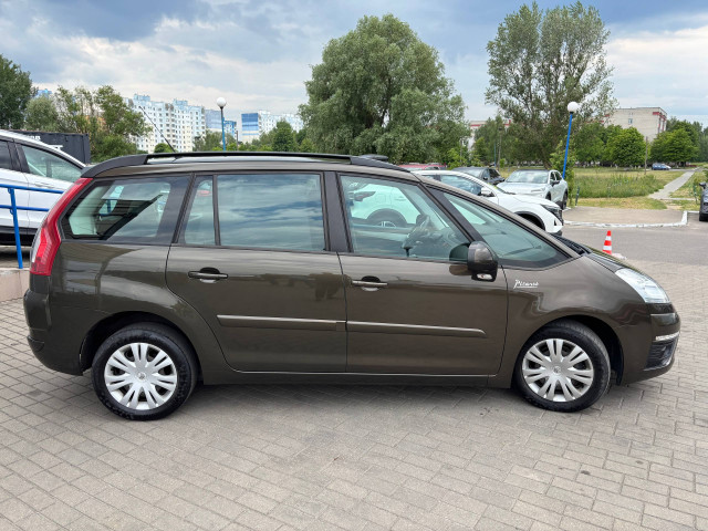 Фото автомобиля 5