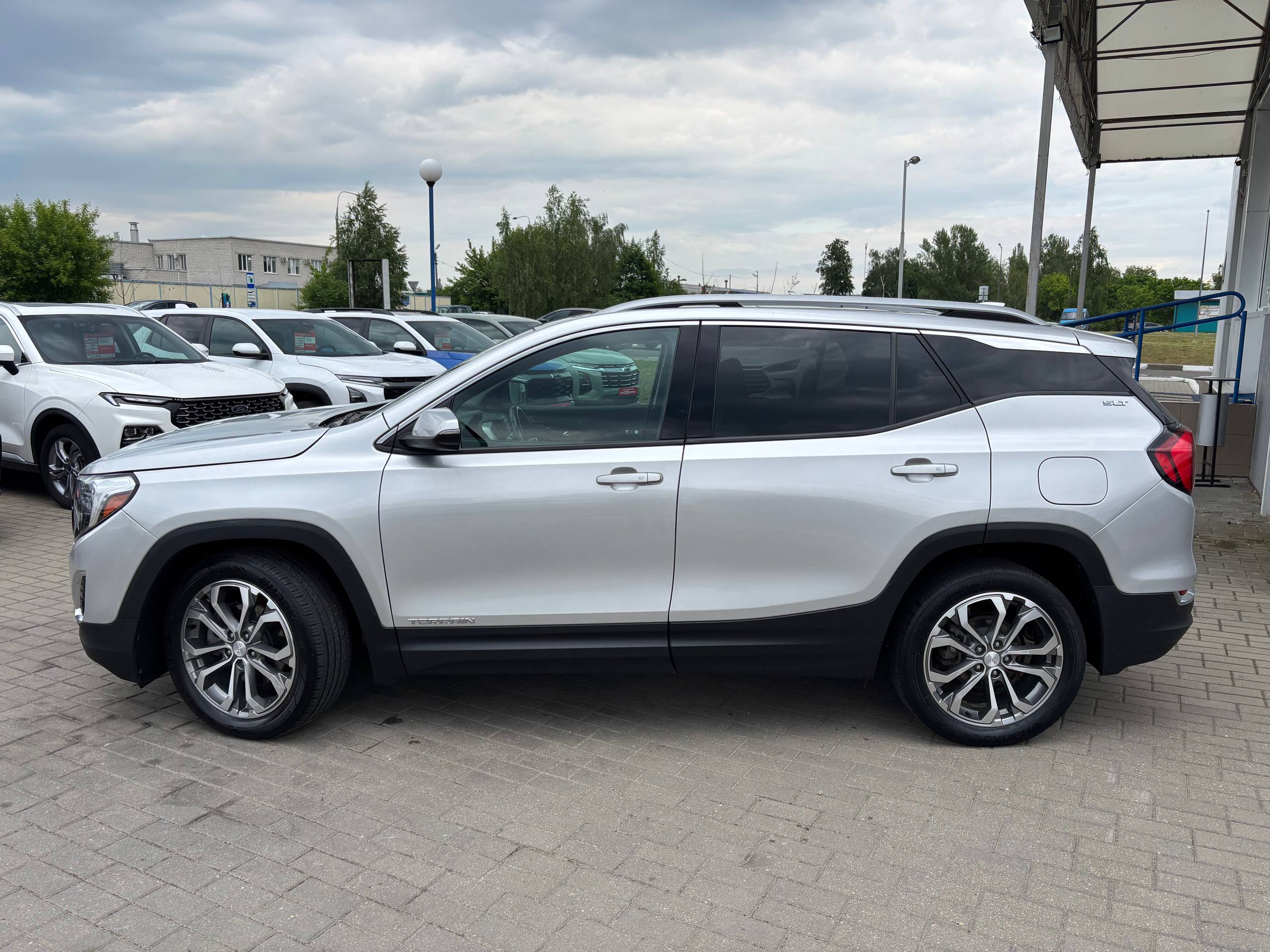 Фото автомобиля 9