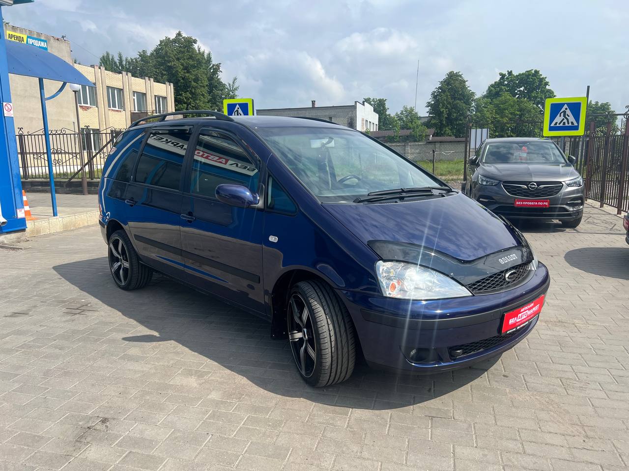 Фото автомобиля 2
