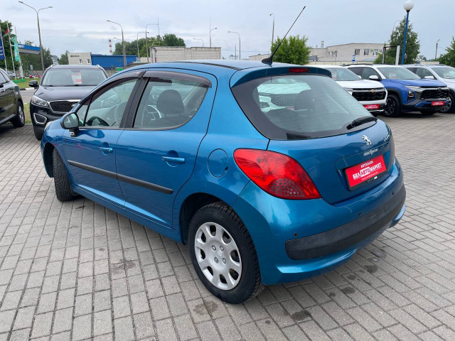 Фото автомобиля 7