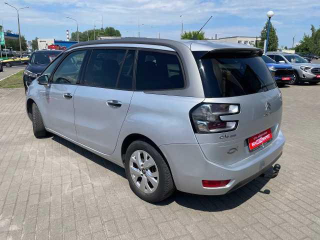 Фото автомобиля 6