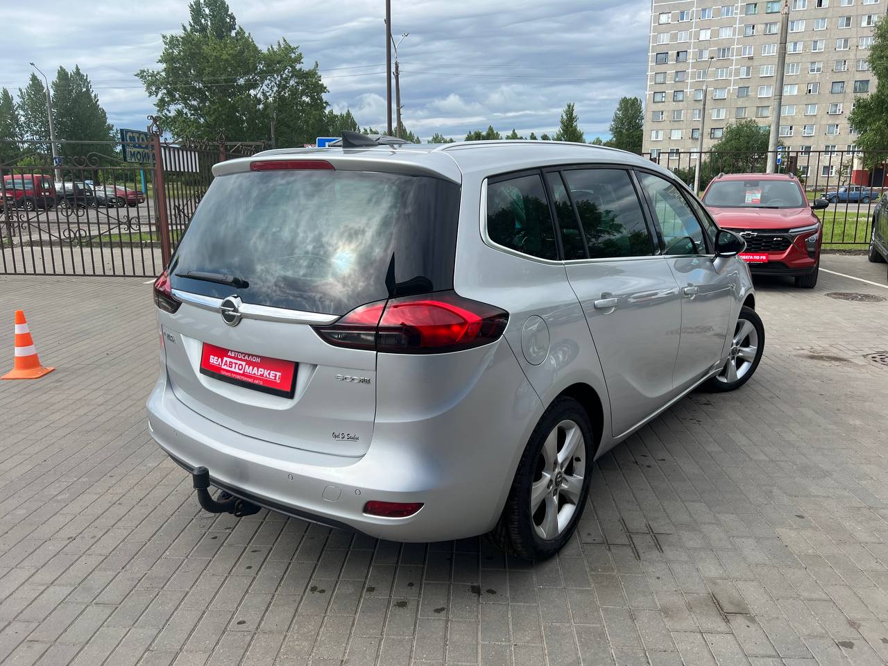 Фото автомобиля 3