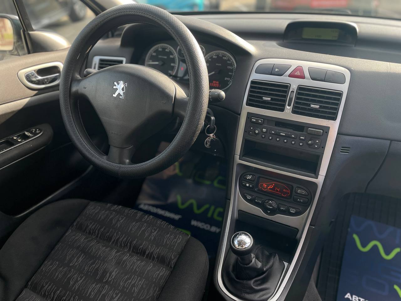 Фото автомобиля 16