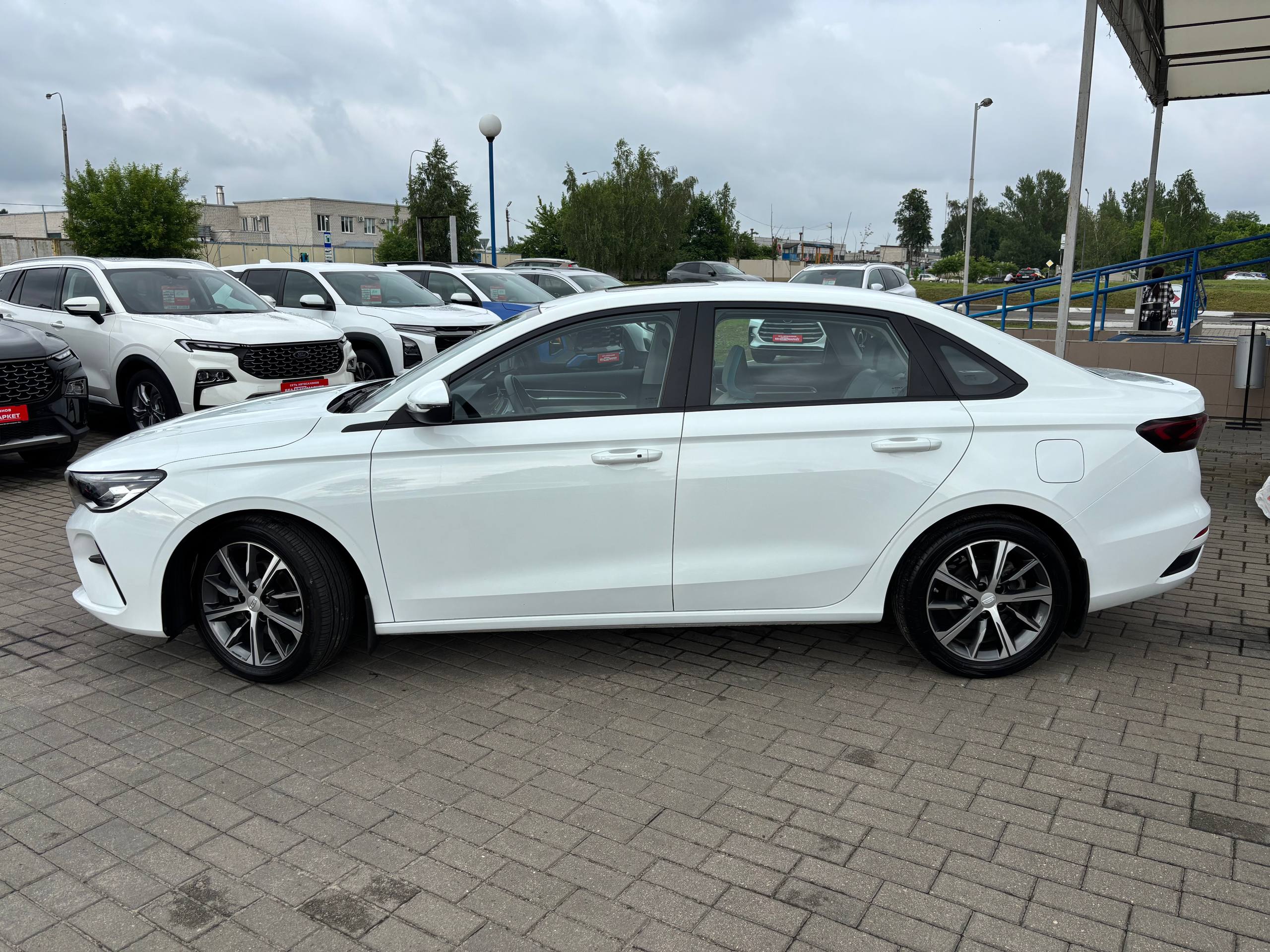 Фото автомобиля 7