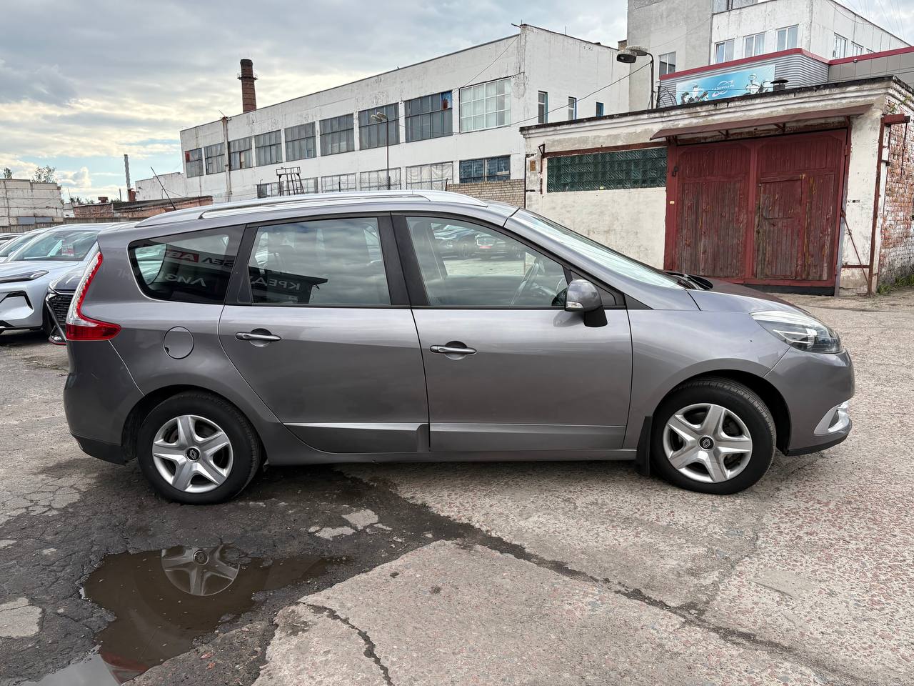 Фото автомобиля 3