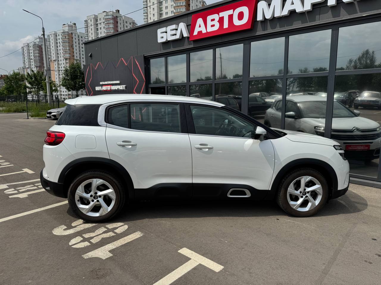 Фото автомобиля 3