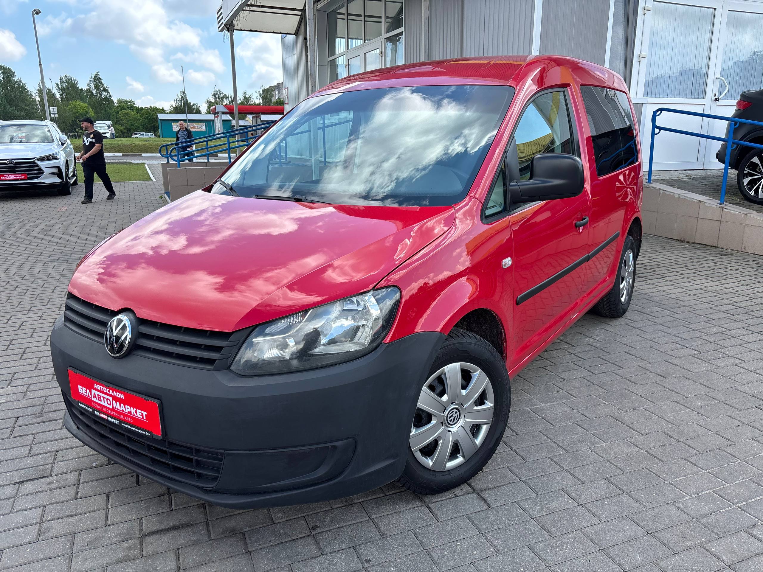 авто с пробегом volkswagen caddy 2012