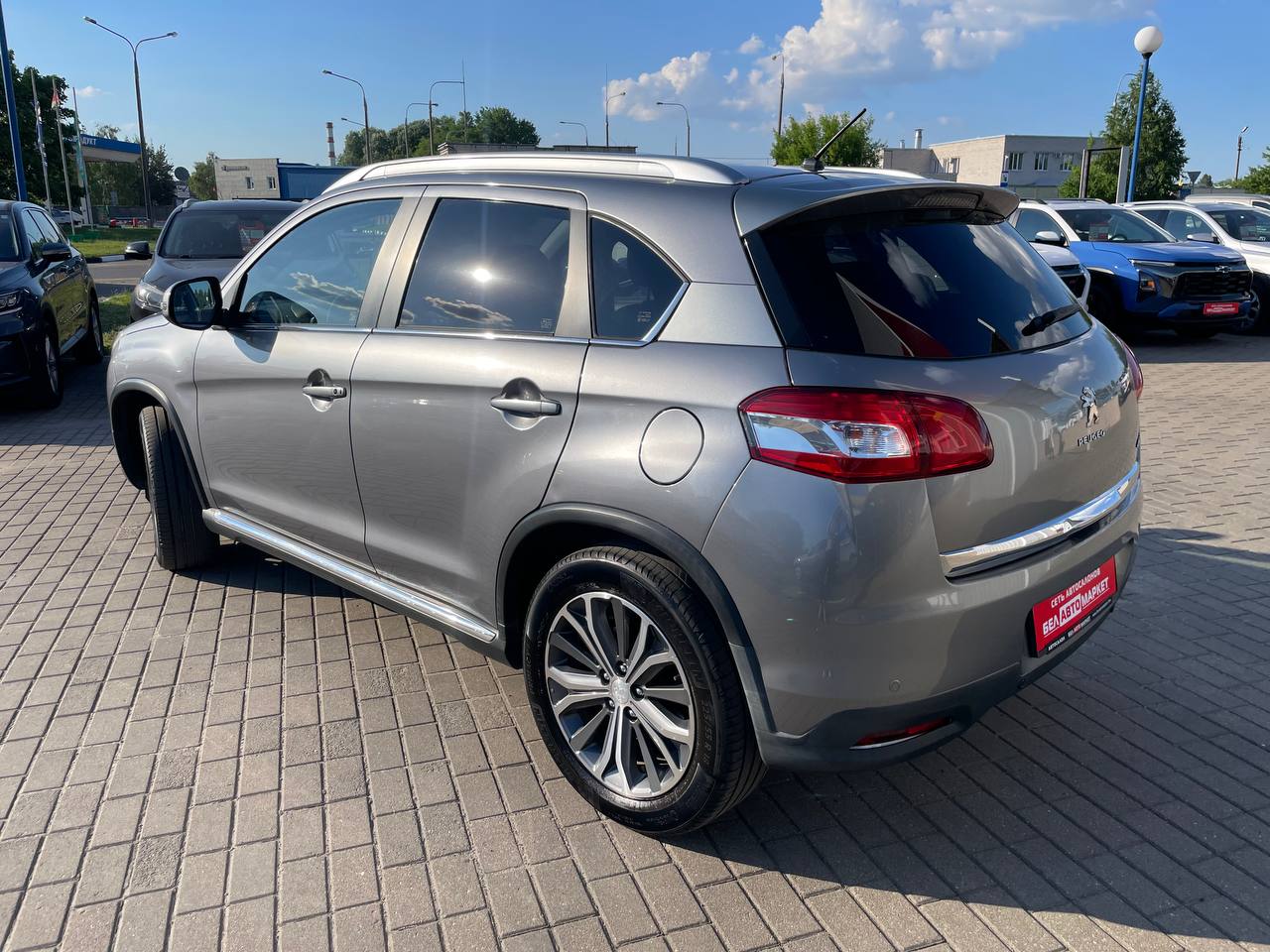 Фото автомобиля 6