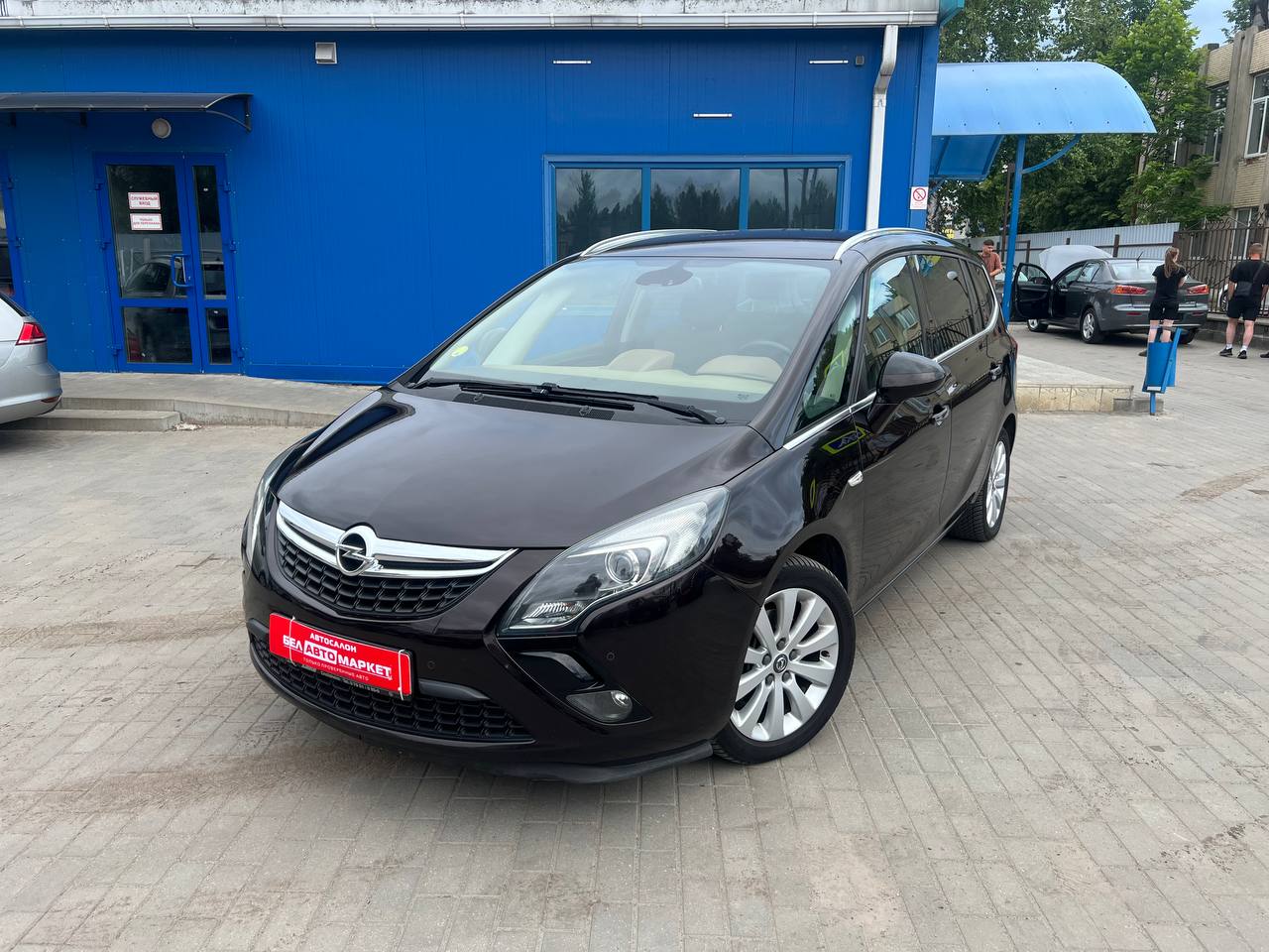 авто с пробегом opel zafira 2013