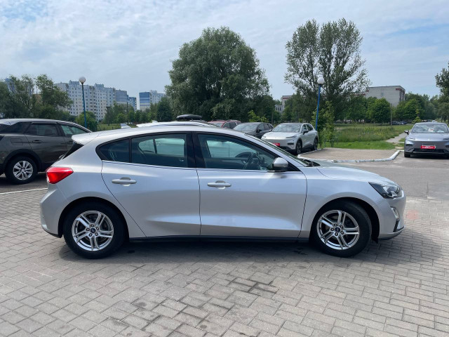 Фото автомобиля 3