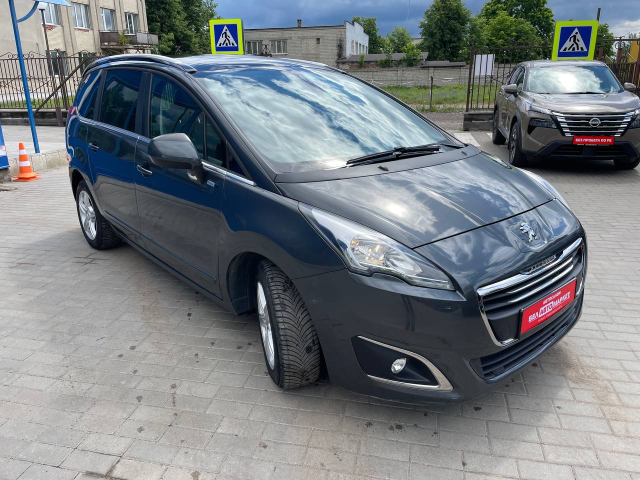 Фото автомобиля 3