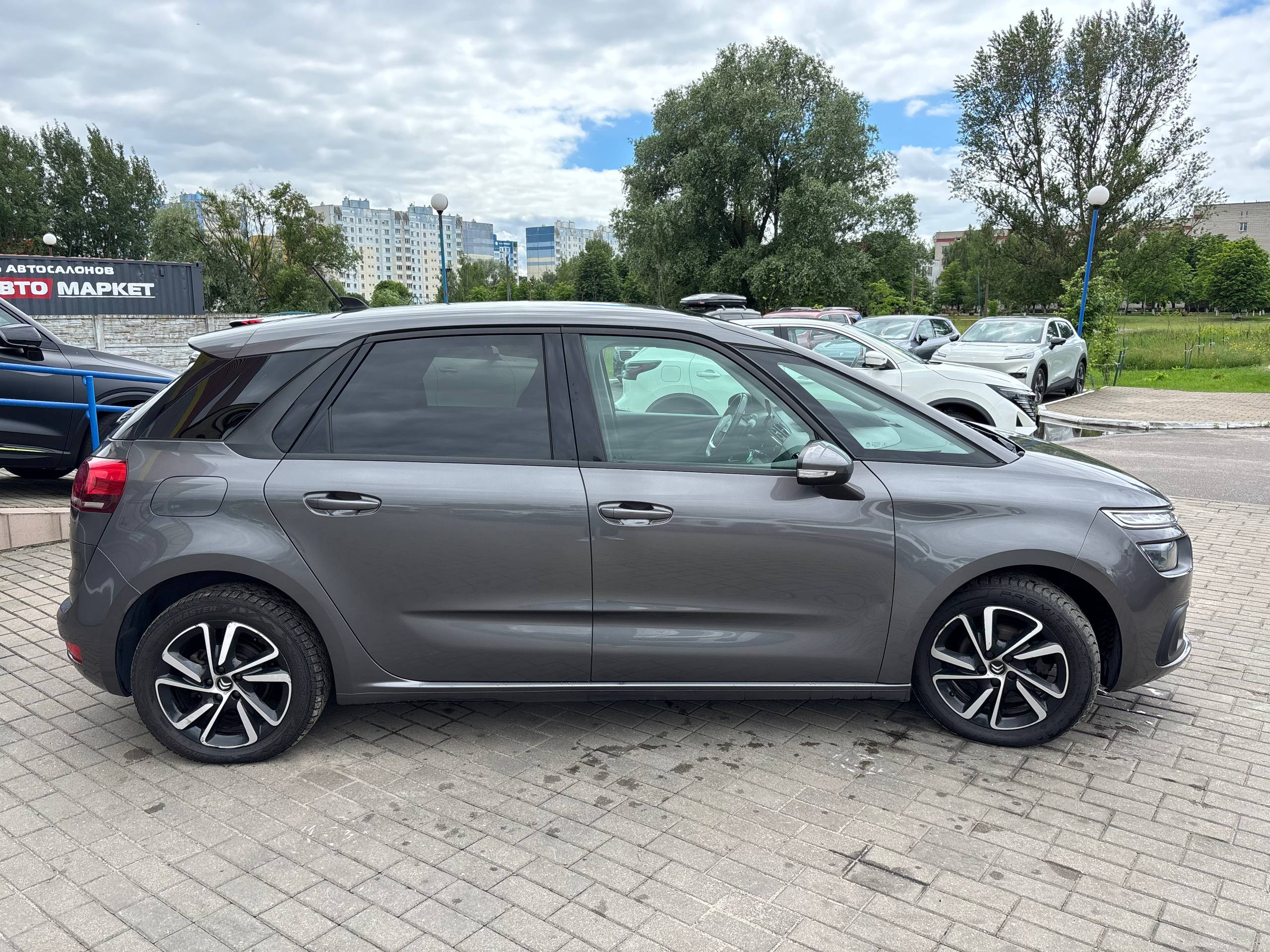 Фото автомобиля 5