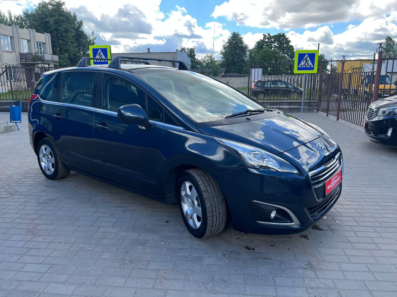 Фото автомобиля 3