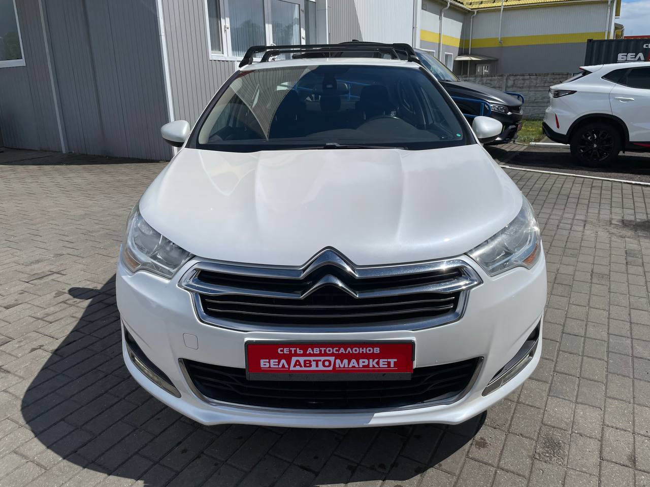 Фото автомобиля 3