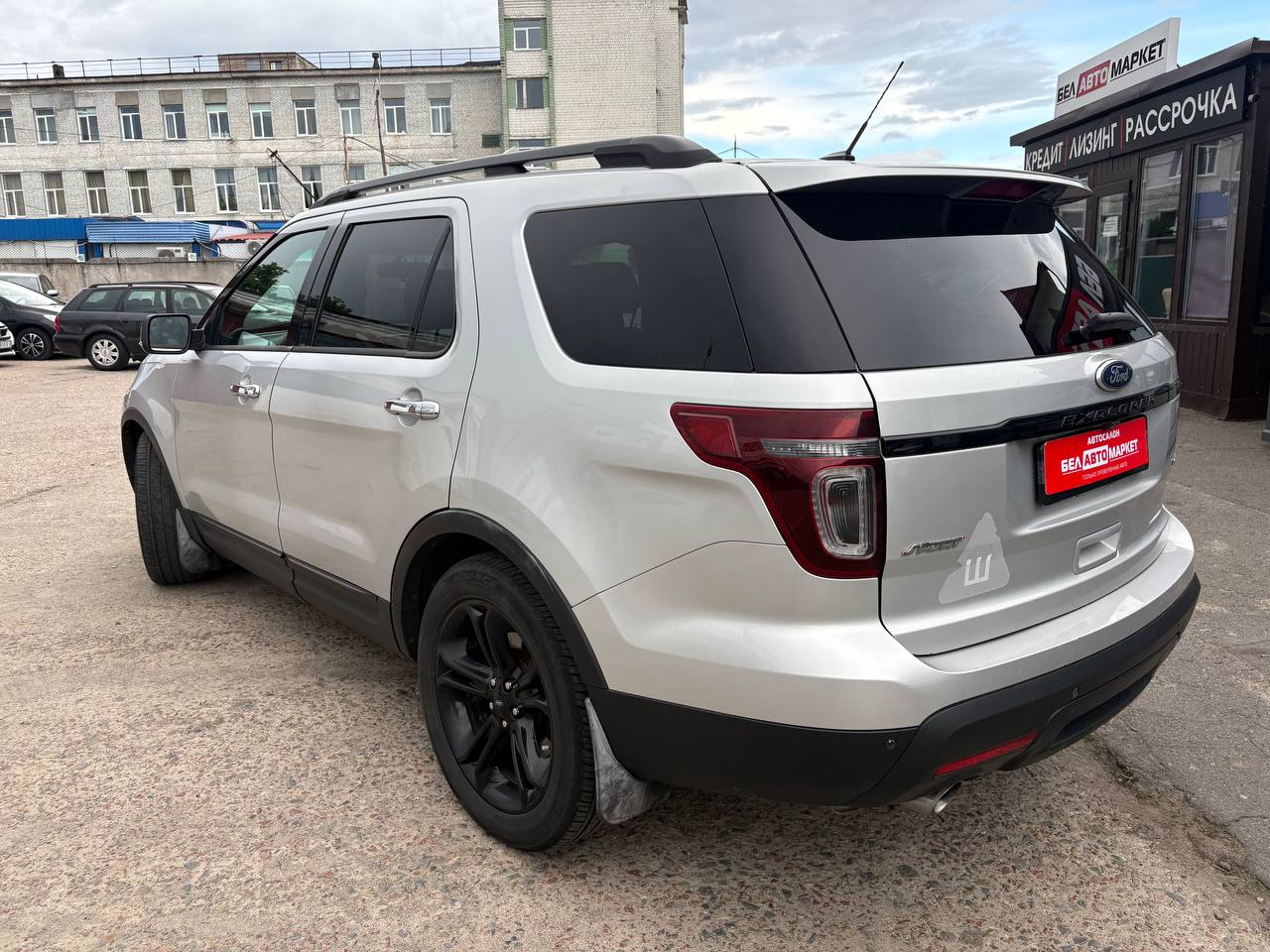 Фото автомобиля 6