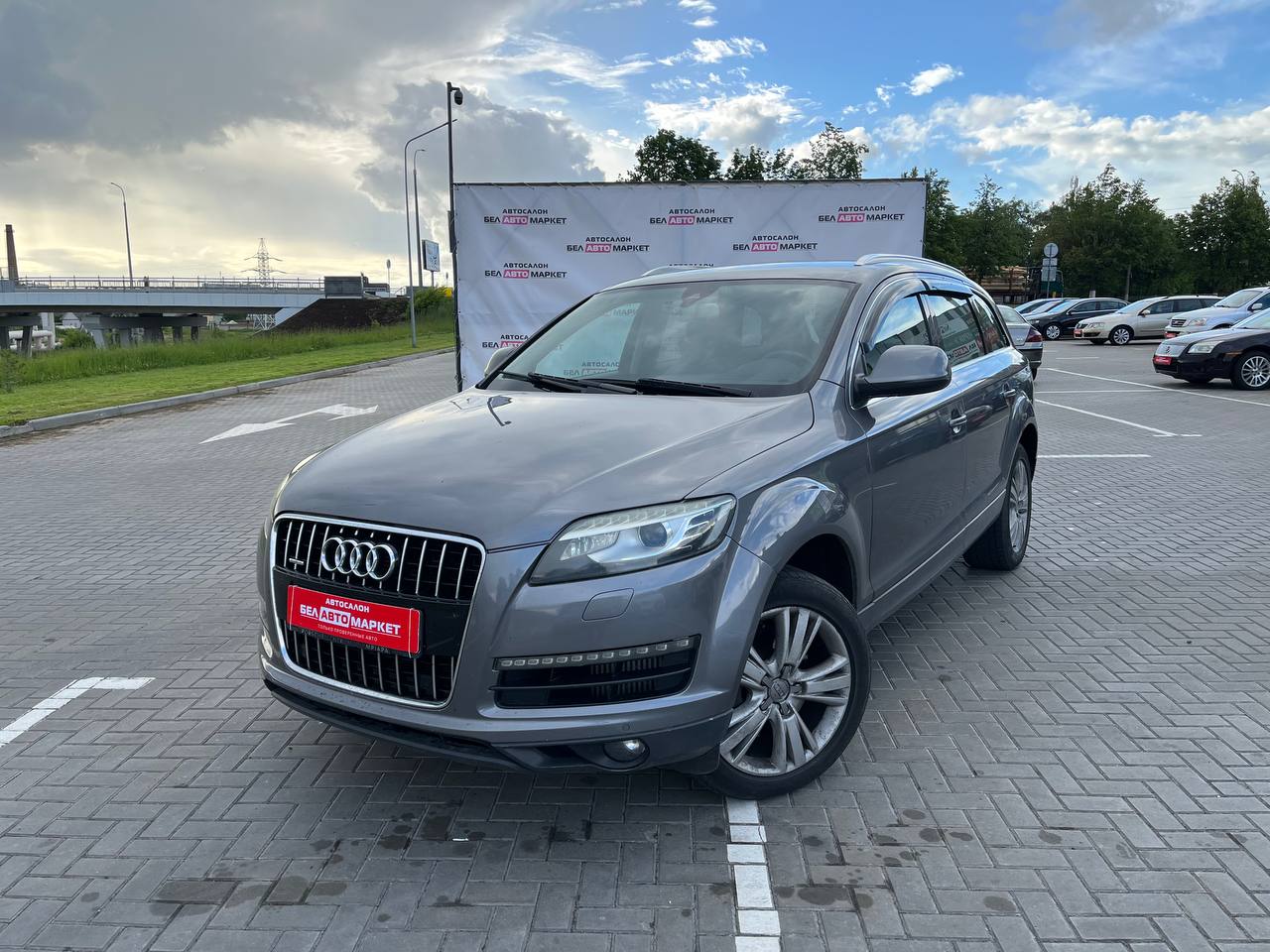 авто с пробегом audi q7 2010
