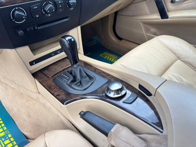 Фото автомобиля 12