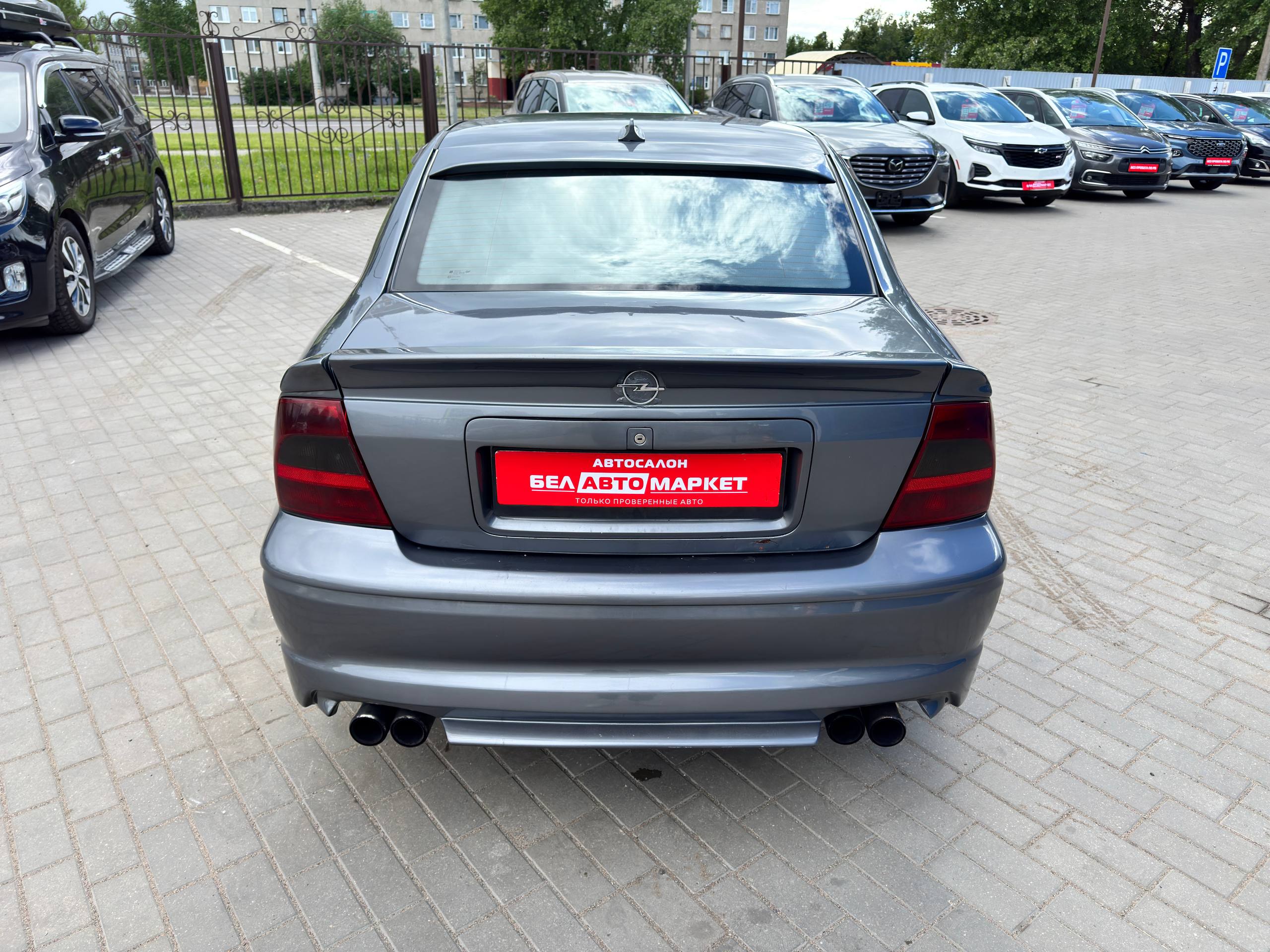 Фото автомобиля 5