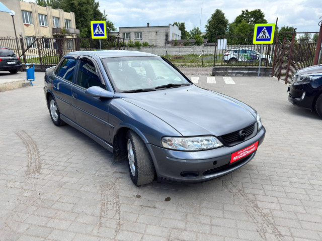 Фото автомобиля 3