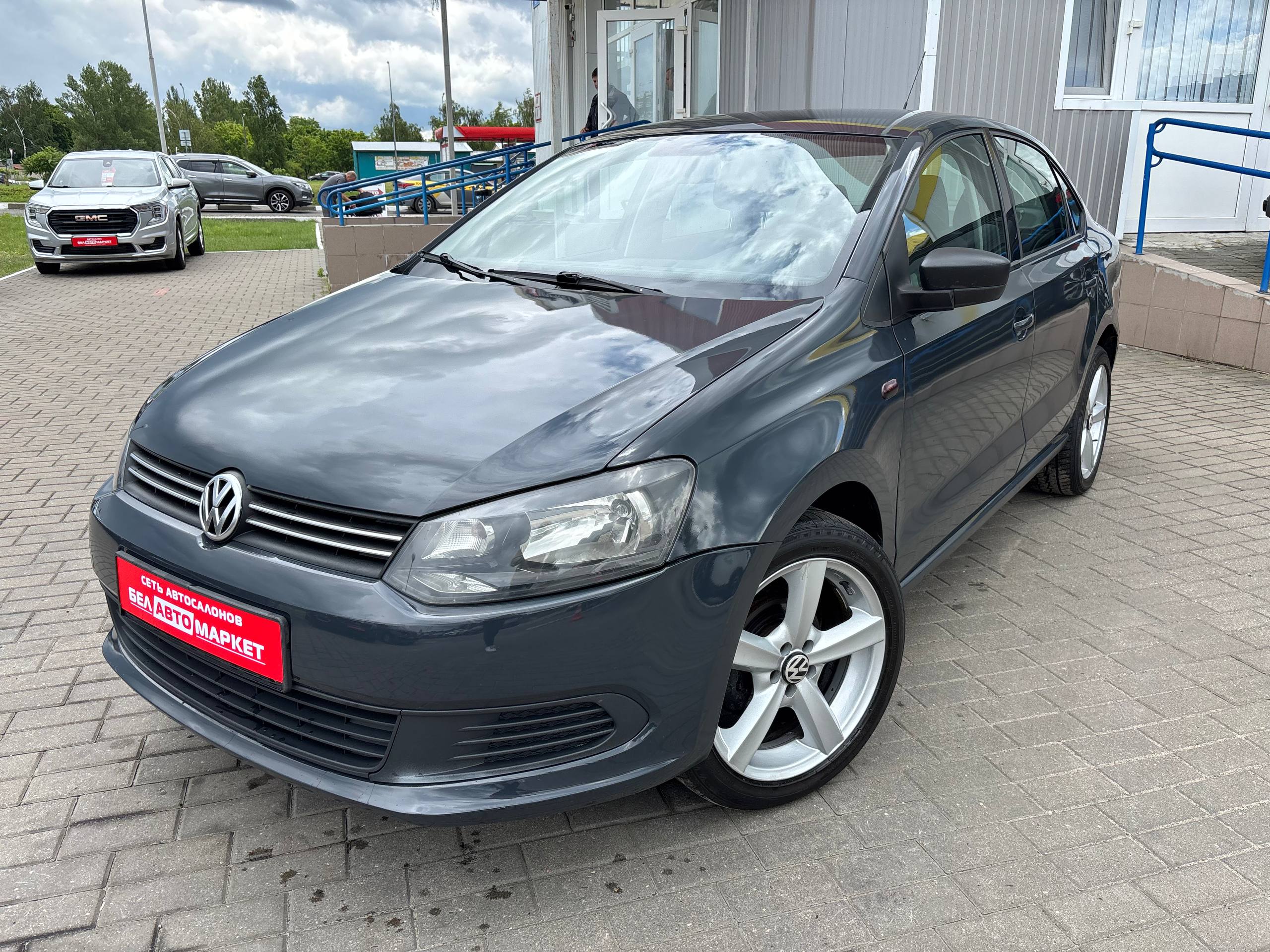 авто с пробегом volkswagen polo sedan 2011