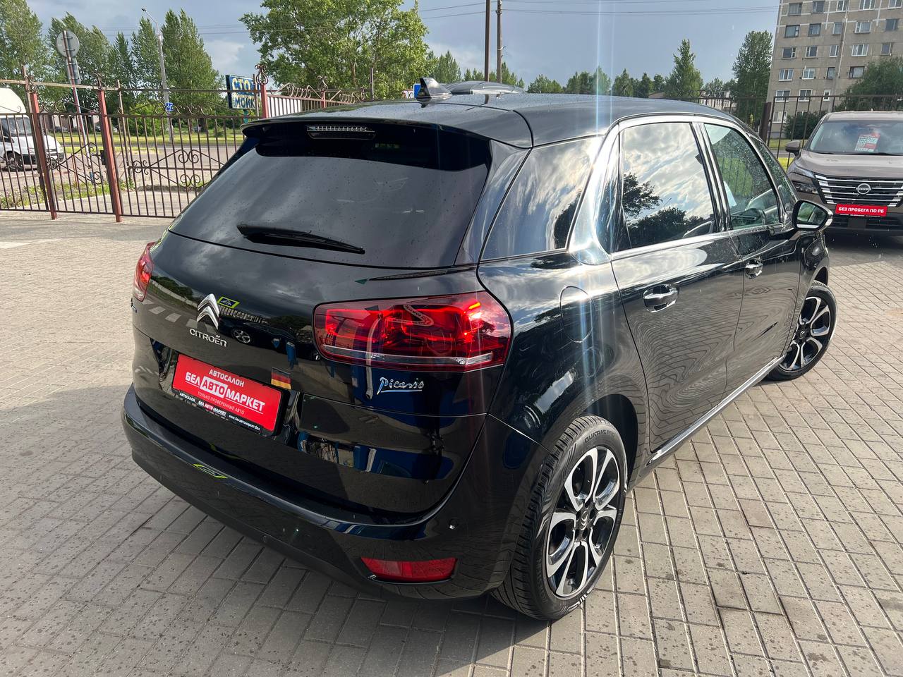Фото автомобиля 5