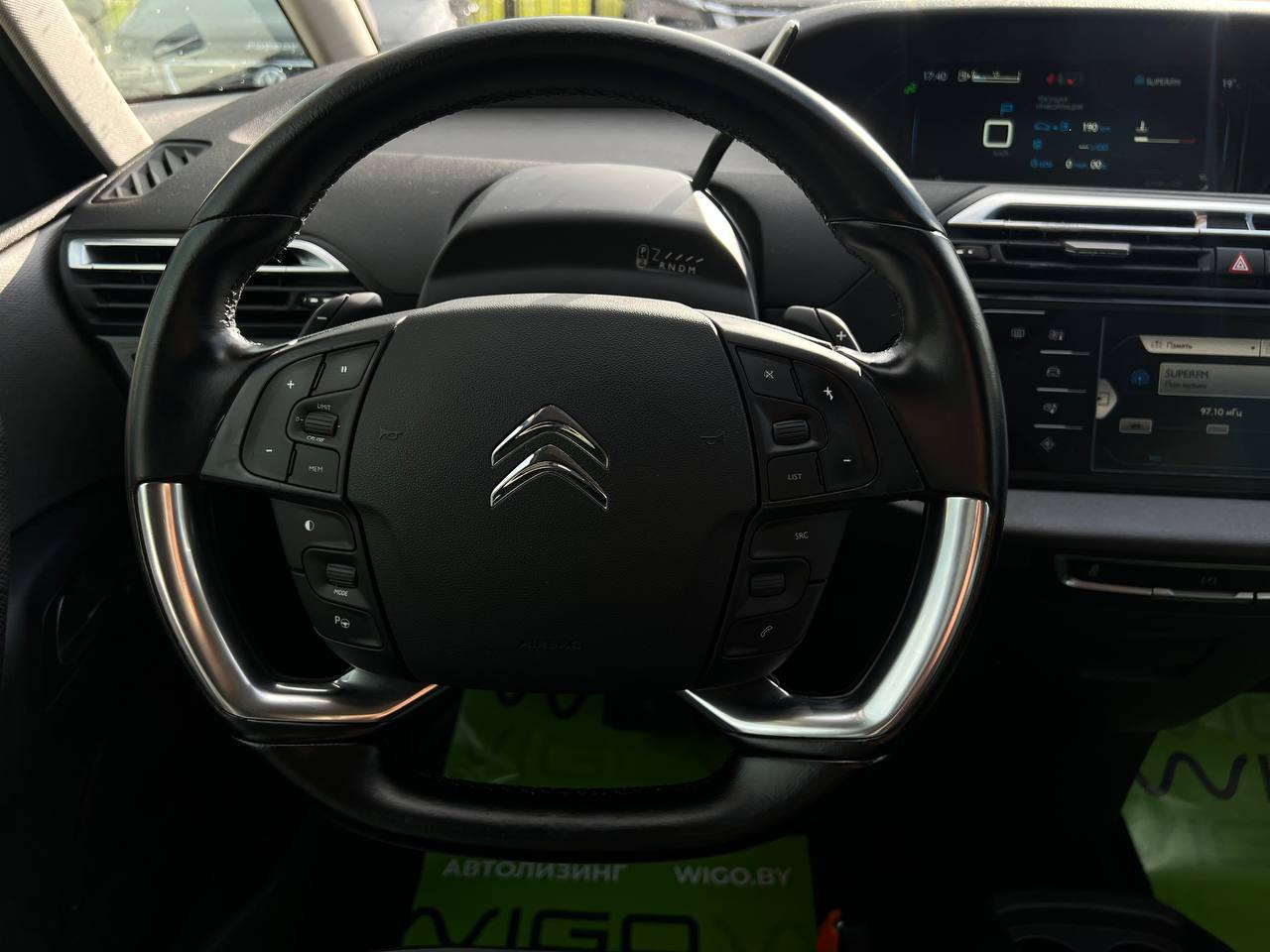 Фото автомобиля 11