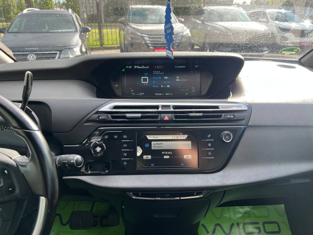 Фото автомобиля 12