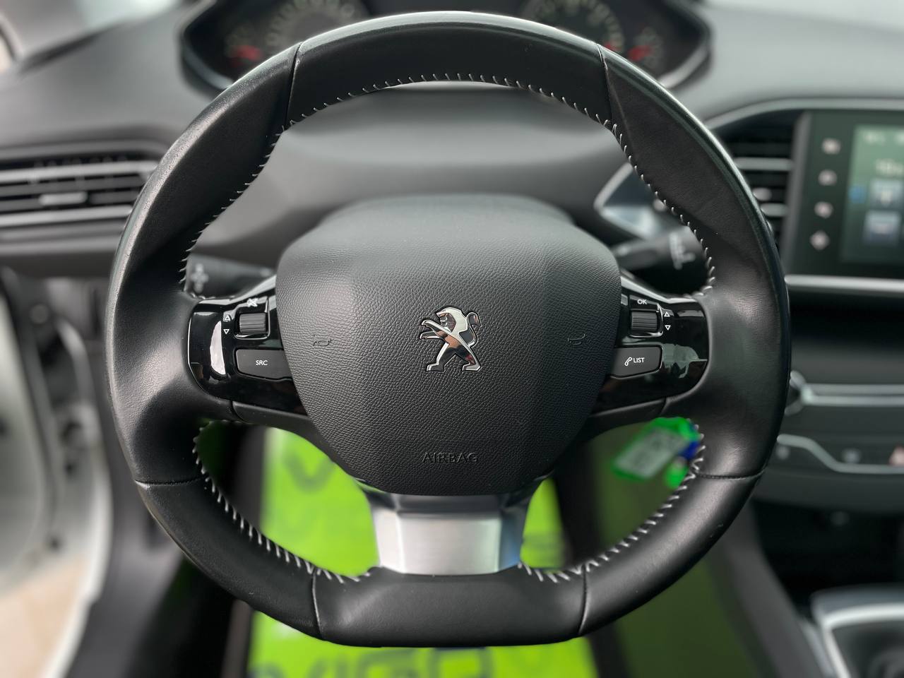 Фото автомобиля 2