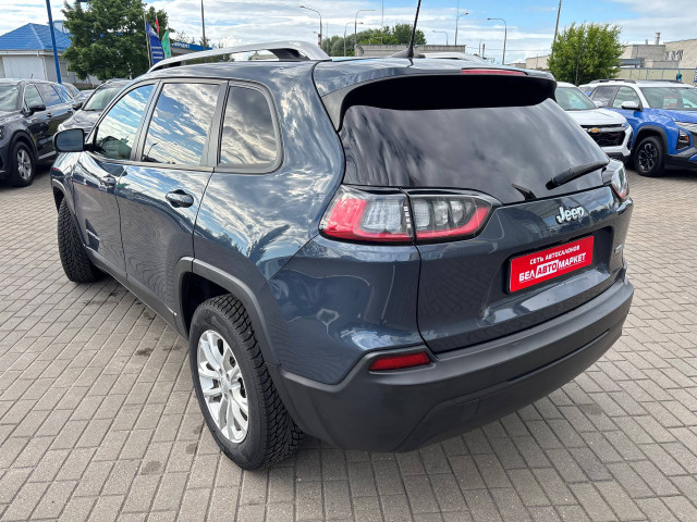 Фото автомобиля 7