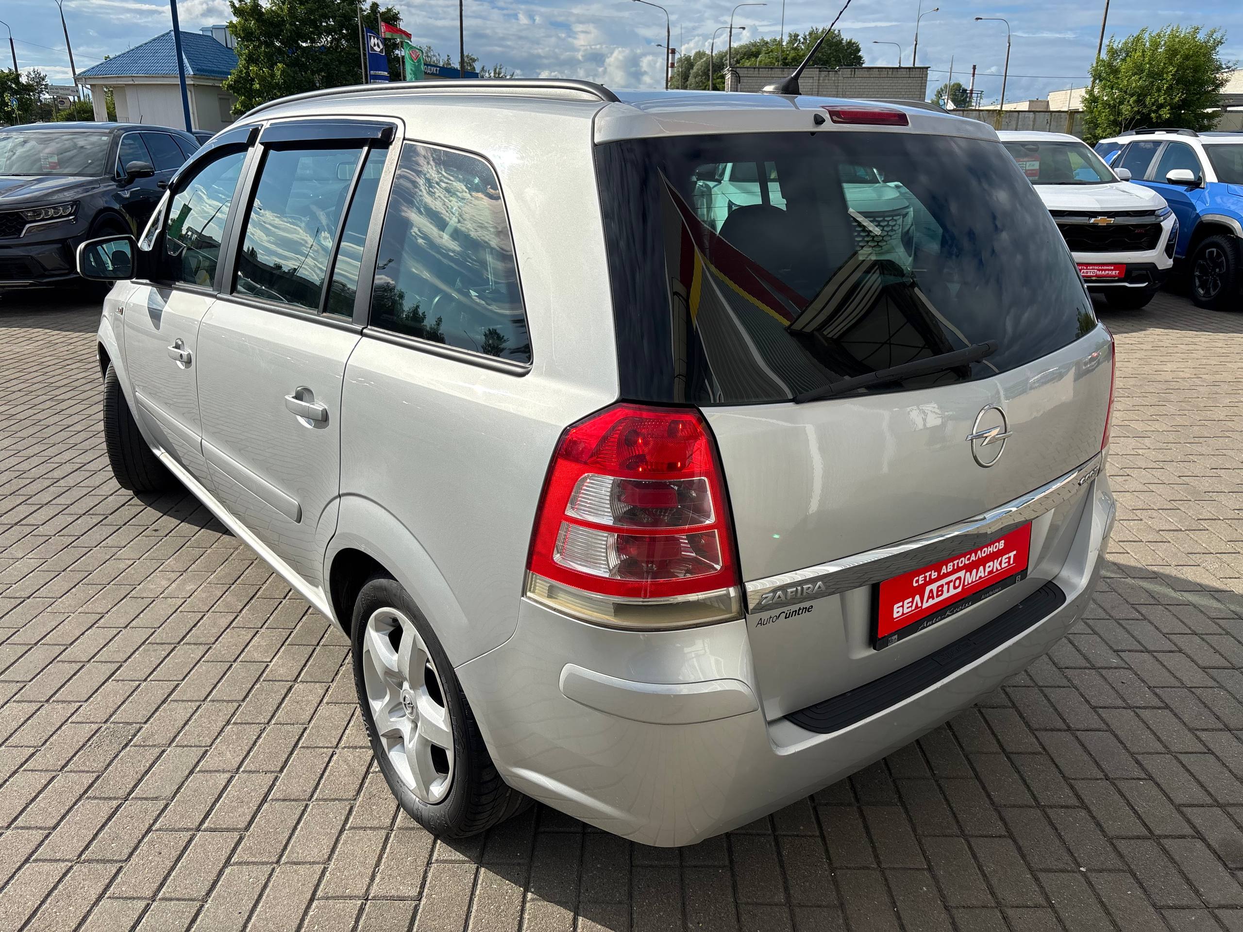 Фото автомобиля 6