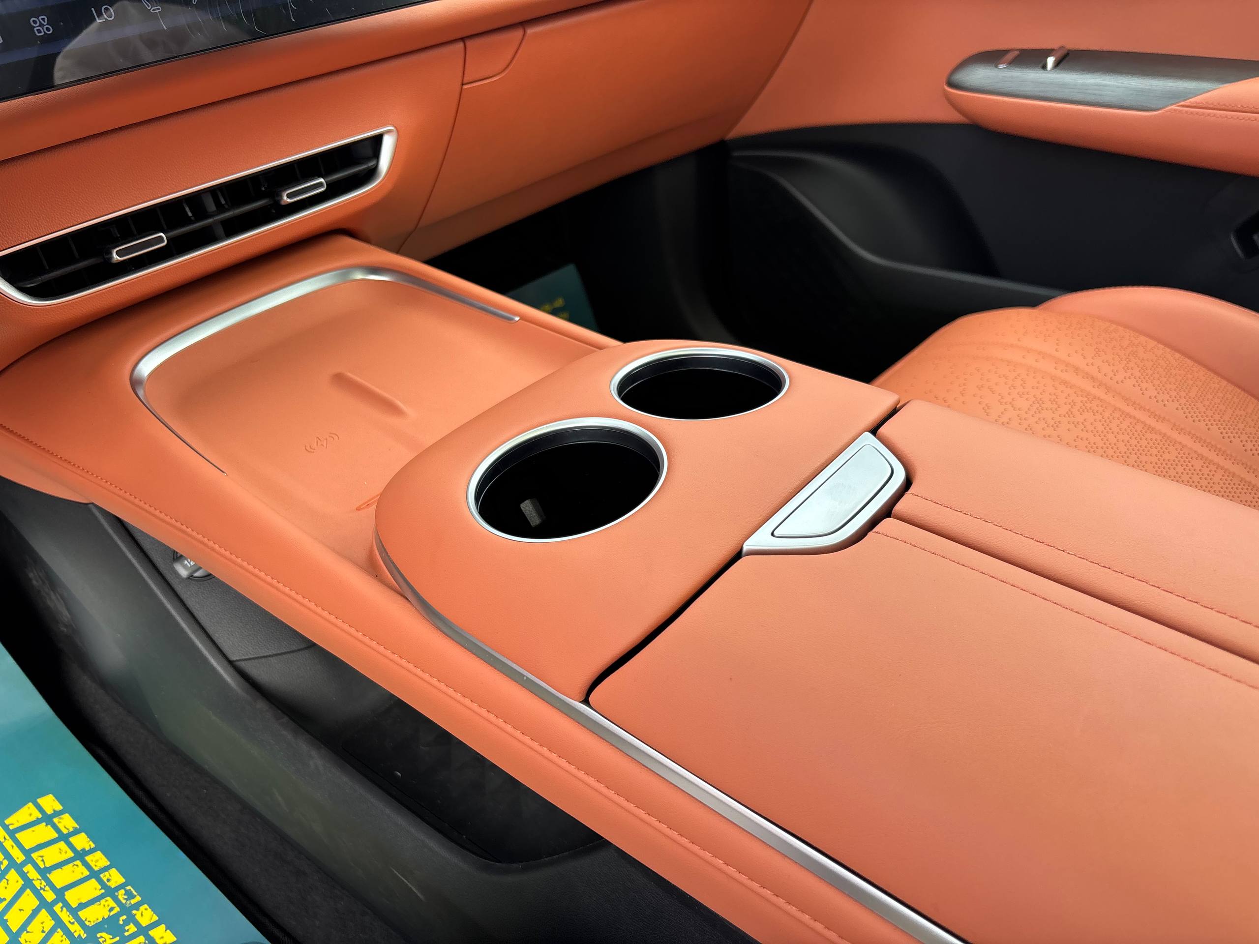 Фото автомобиля 12