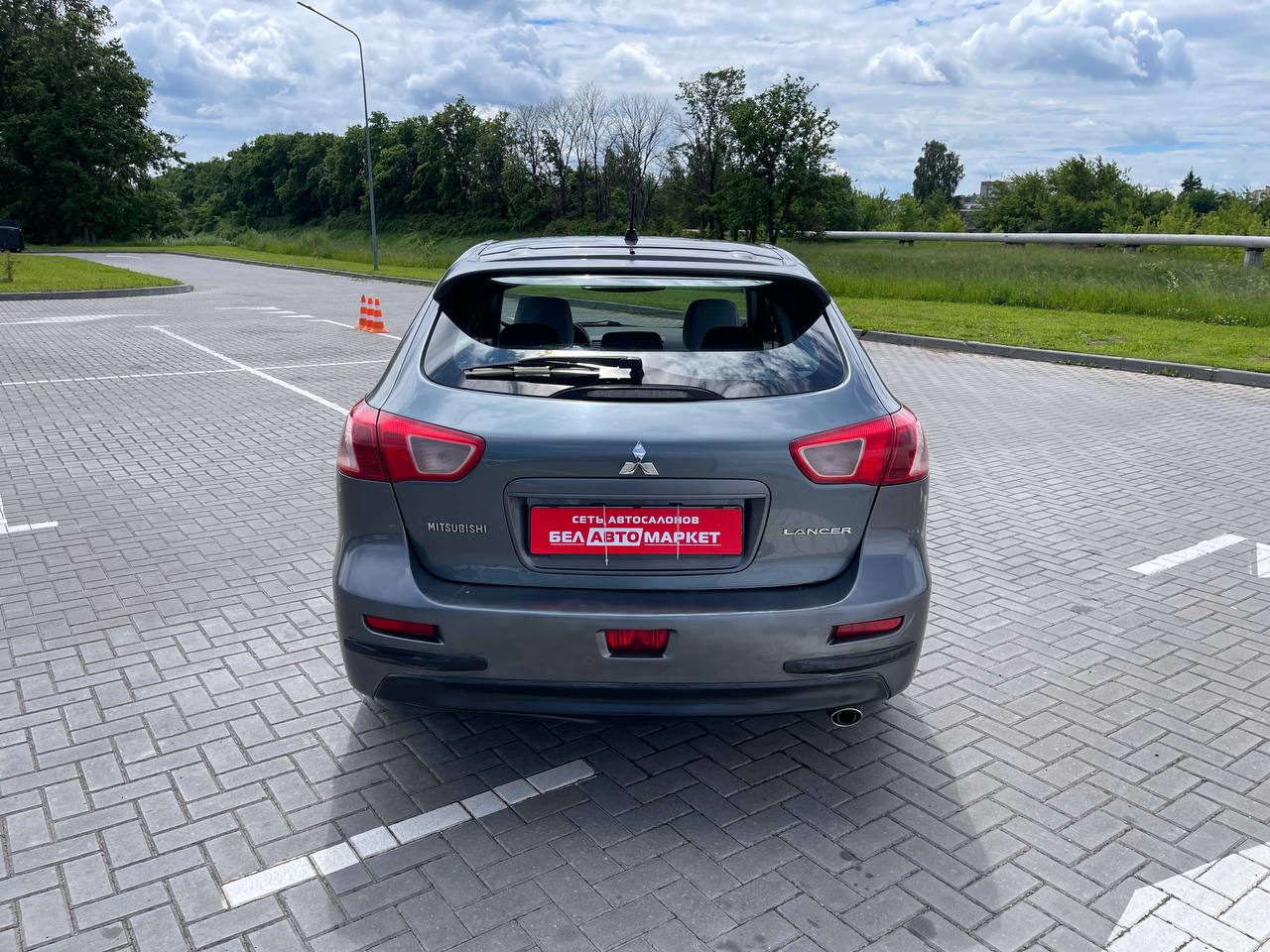 Фото автомобиля 5