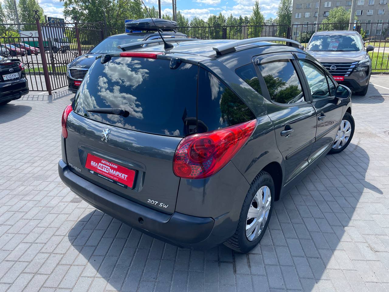 Фото автомобиля 2