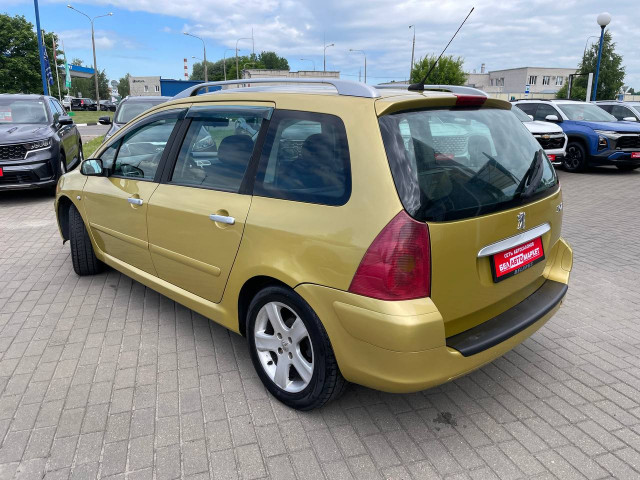 Фото автомобиля 6