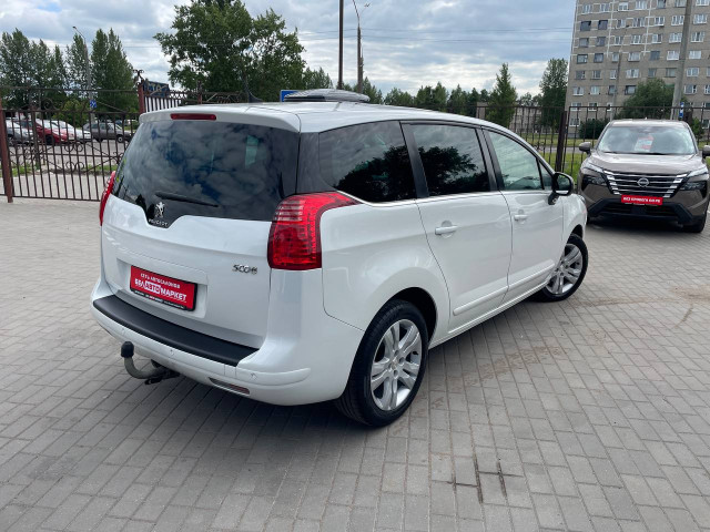 Фото автомобиля 12