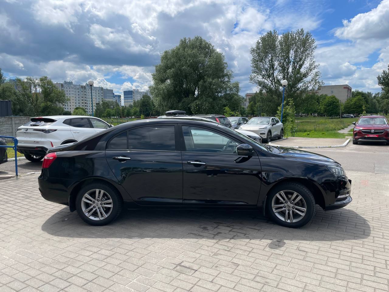 Фото автомобиля 3