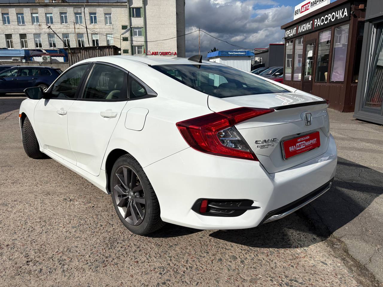 Фото автомобиля 6