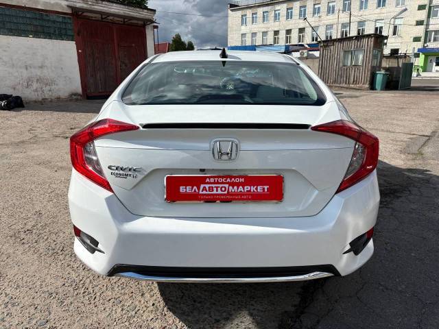Фото автомобиля 5