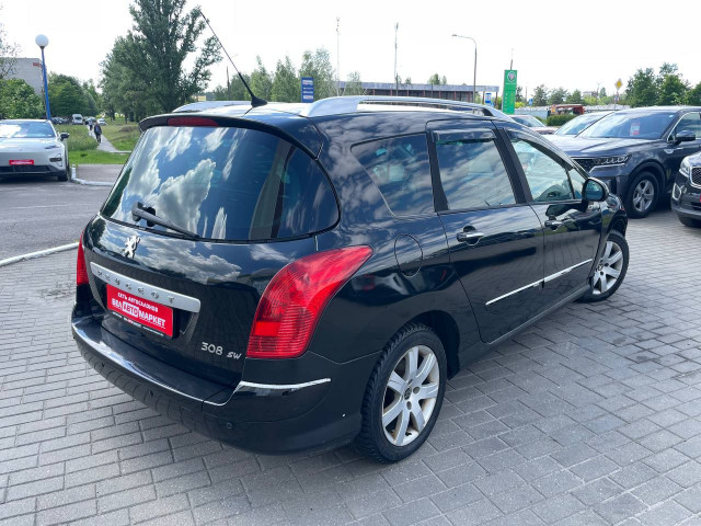 Фото автомобиля 6