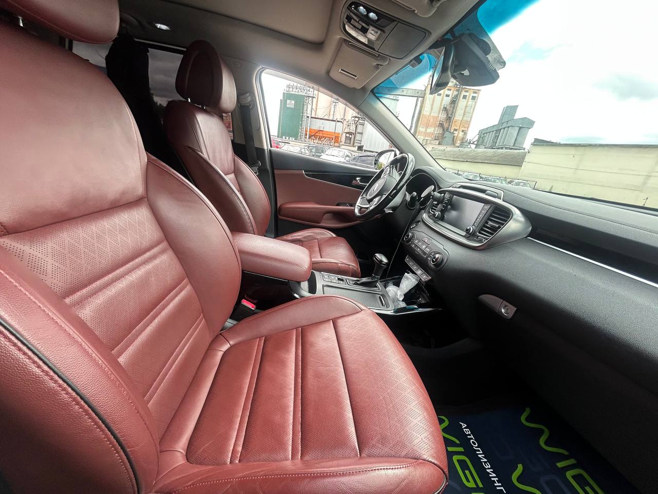 Фото автомобиля 7