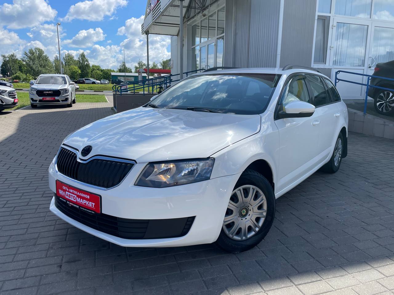 авто с пробегом skoda octavia 2014