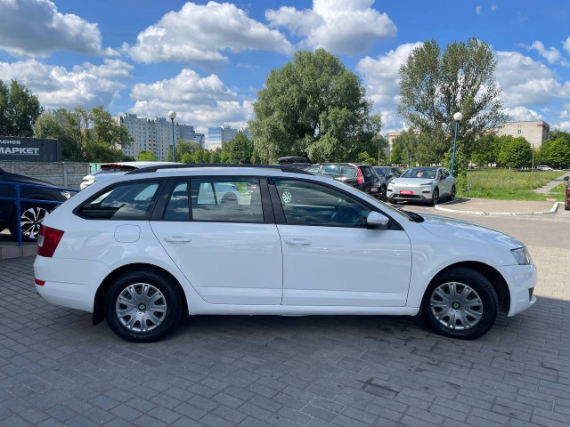 Фото автомобиля 3