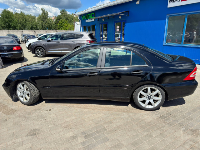 Фото автомобиля 9