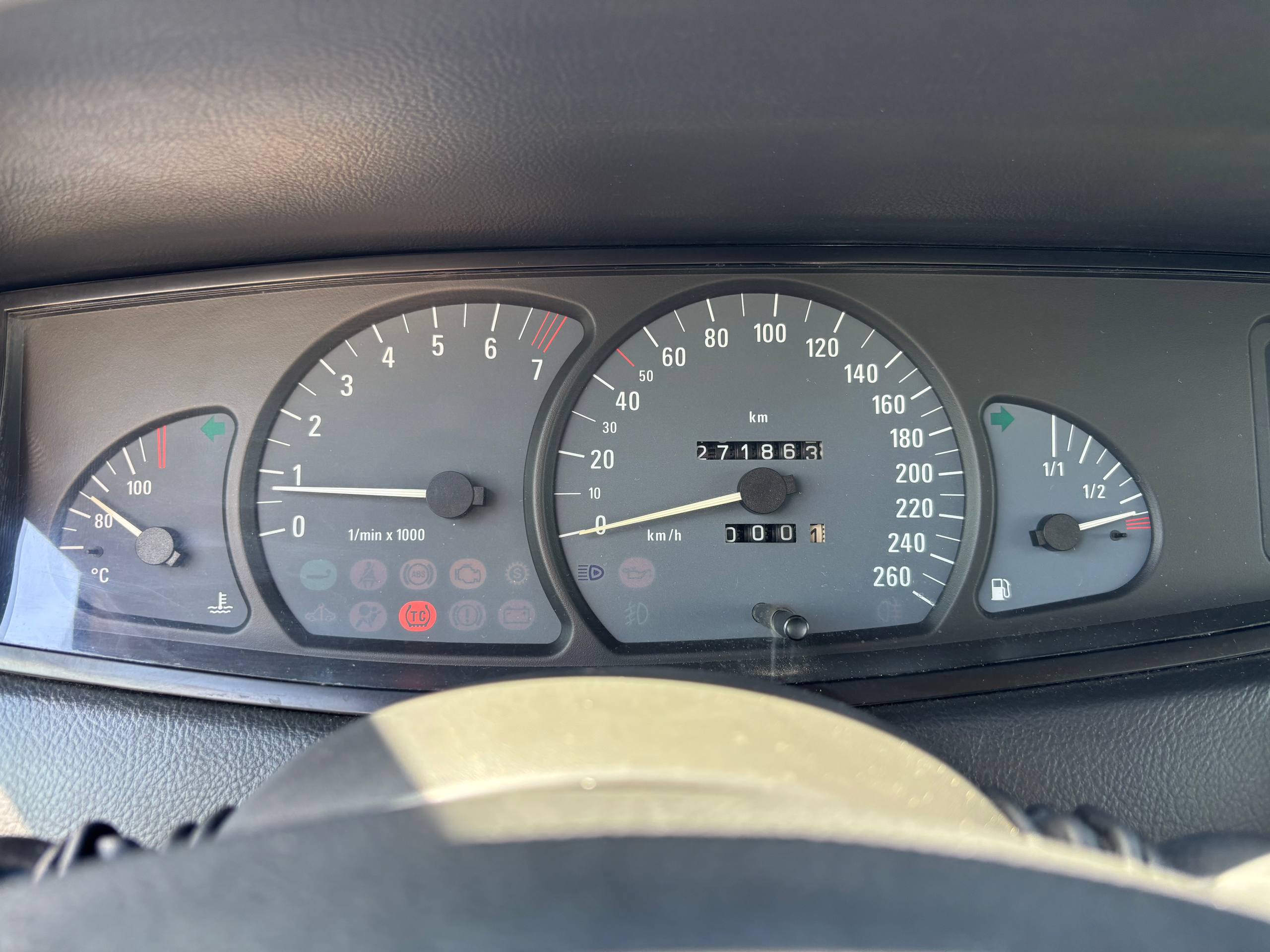 Фото автомобиля 10