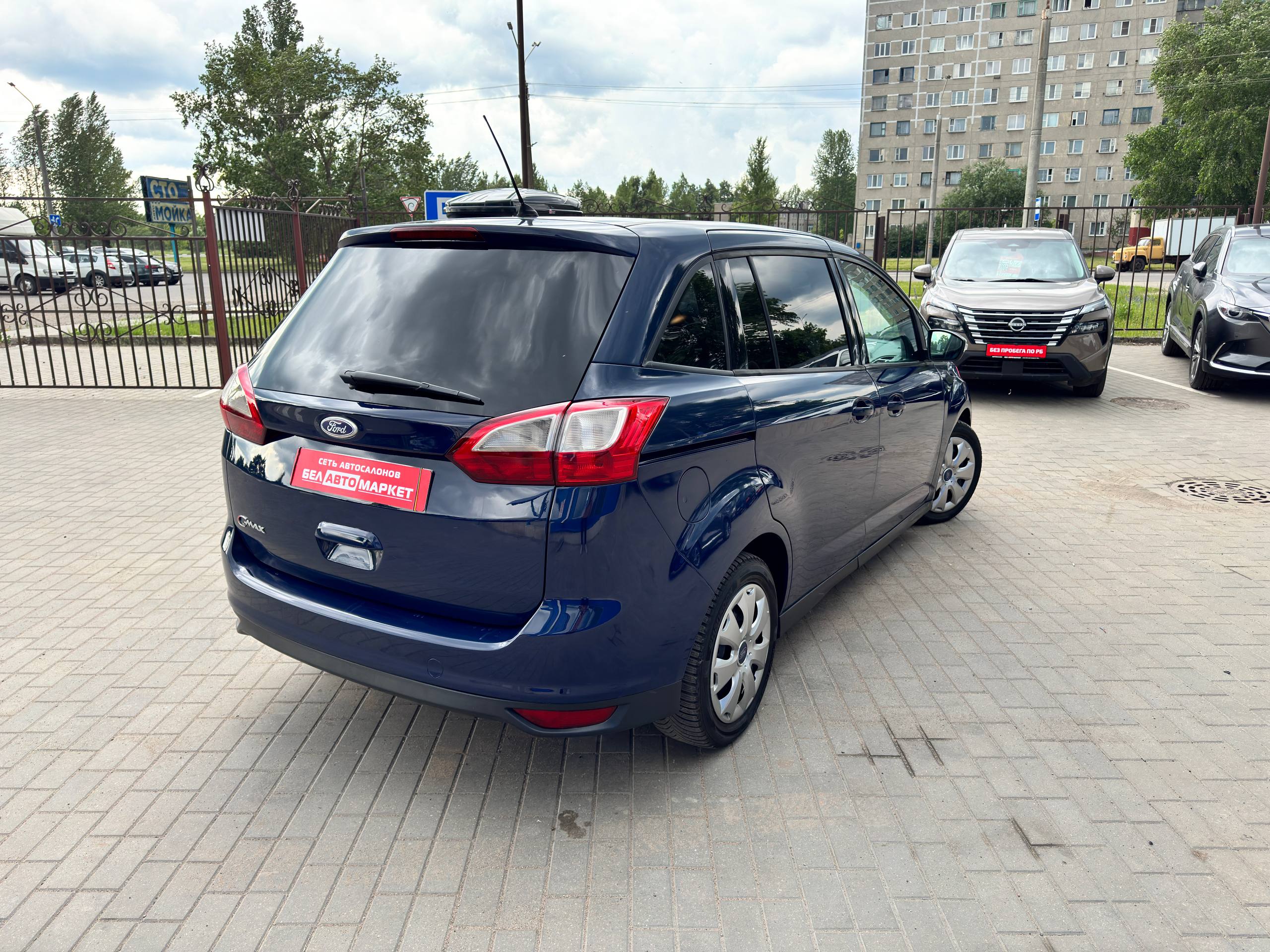 Фото автомобиля 3