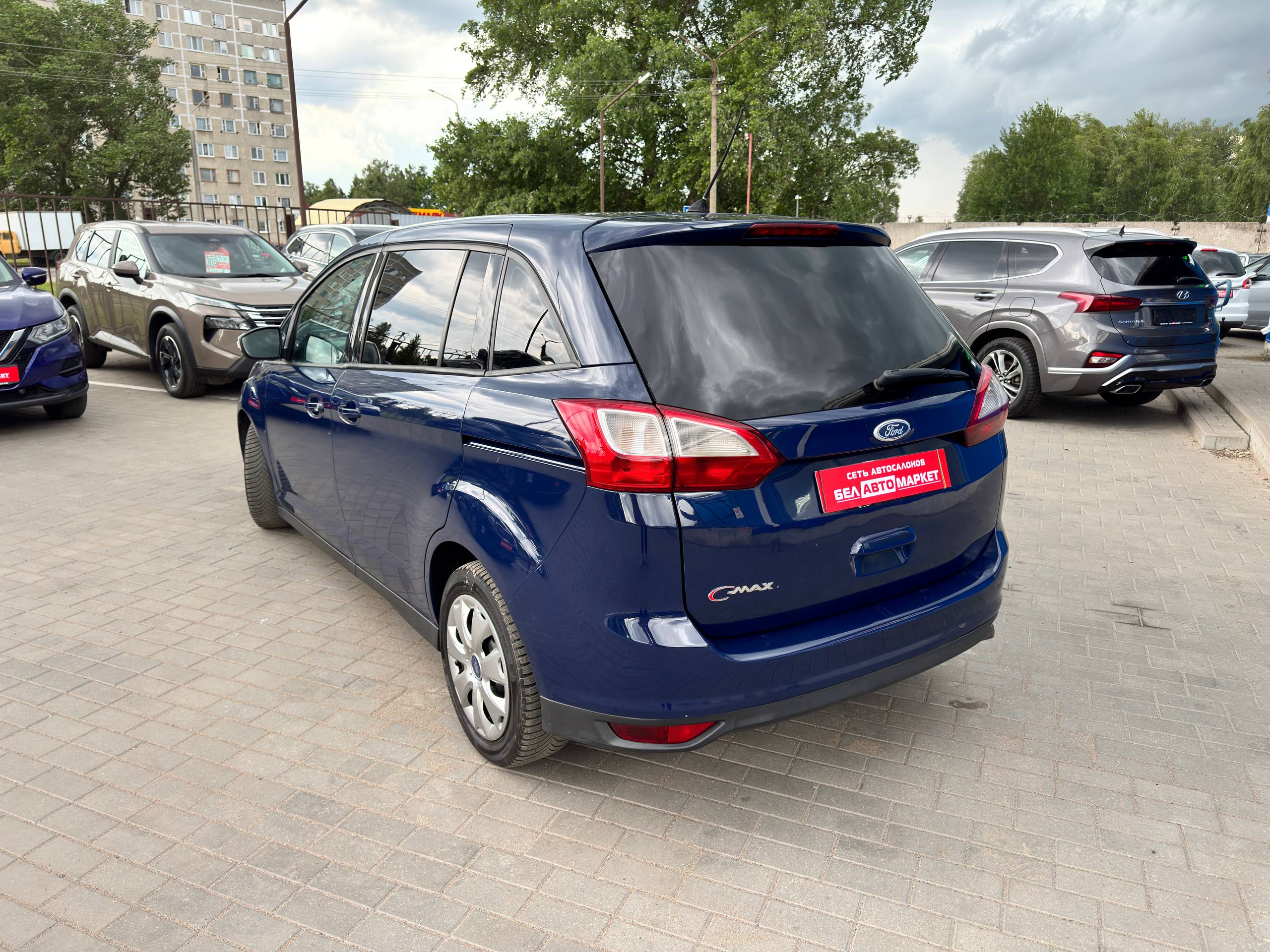 Фото автомобиля 8